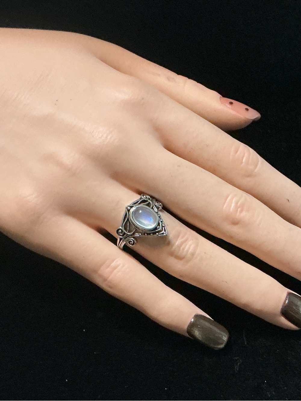 Adjust. Monnstone Ring